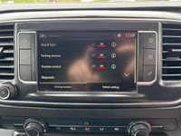 USED 2020 69 VAUXHALL VIVARO 1.5 Turbo D 2900 Dynamic L2 H1 Euro 6 (s/s) 6dr Ply lined, carplay, P/sensors
