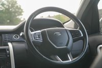 USED 2017 66 LAND ROVER DISCOVERY SPORT 2.0 TD4 SE Tech SUV 5dr Diesel Manual 4WD Euro 6 (s/s) (5 Seat) (150 ps) 