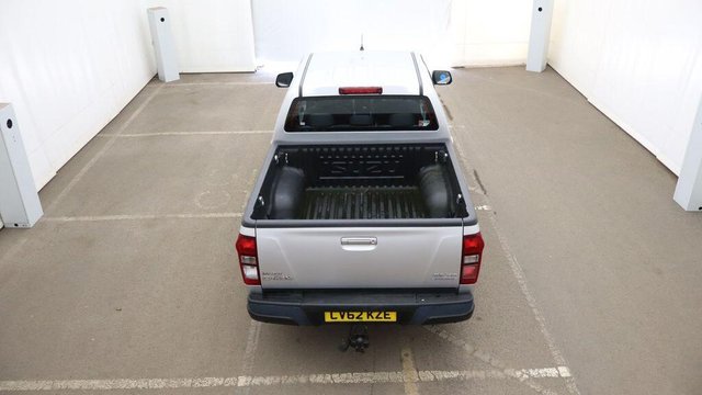 View our ISUZU D-MAX