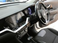 USED 2020 70 KIA NIRO 1.6 GDi 2 SUV 5dr Petrol Hybrid DCT Euro 6 (s/s) (139 bhp) NICE TIDY EXAMPLE CARPLAY PARKING CAMERA CRUISE CONTROL PARKING SENSORS 3 OWNERS SERVICE HISTORY