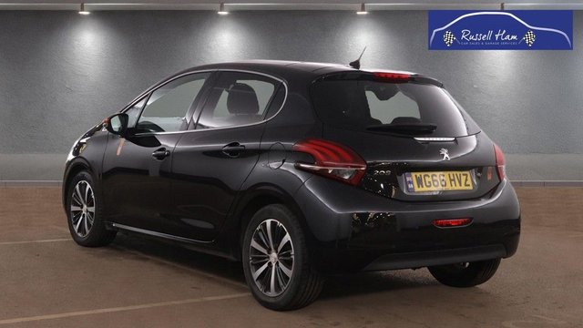 View our PEUGEOT 208