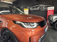 USED 2017 17 LAND ROVER DISCOVERY 5 3.0 TD V6 First Edition SUV 5dr Diesel Auto 4WD Euro 6 (s/s) (258 ps) 2017 LANDROVER DISCOVERY 5 3.0 TDV6 FIRST EDITION - 1 PREVIOUS KEEPER - NAMIB ORANGE - 7 SERVICES TO 61K MILES - CAMBELTS AT 61K MILES - REAR ENTERTAINMENT - PANROOF - HEATED / COOLED SEATS - LED HEADLIGHTS - EXT ROOF RAILS