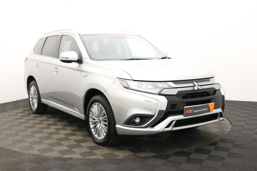 USED 2019 69 MITSUBISHI OUTLANDER 2.4h TwinMotor 13.8kWh Juro SUV 5dr Petrol Plug-in Hybrid CVT 4WD Euro 6 (s/s) (209 ps) 4WD, Heated Screen, Keyless