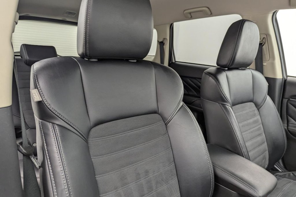 USED 2019 69 MITSUBISHI OUTLANDER 2.4h TwinMotor 13.8kWh Juro SUV 5dr Petrol Plug-in Hybrid CVT 4WD Euro 6 (s/s) (209 ps) 4WD, Heated Screen, Keyless