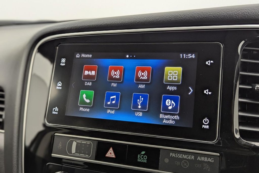 USED 2019 69 MITSUBISHI OUTLANDER 2.4h TwinMotor 13.8kWh Juro SUV 5dr Petrol Plug-in Hybrid CVT 4WD Euro 6 (s/s) (209 ps) 4WD, Heated Screen, Keyless
