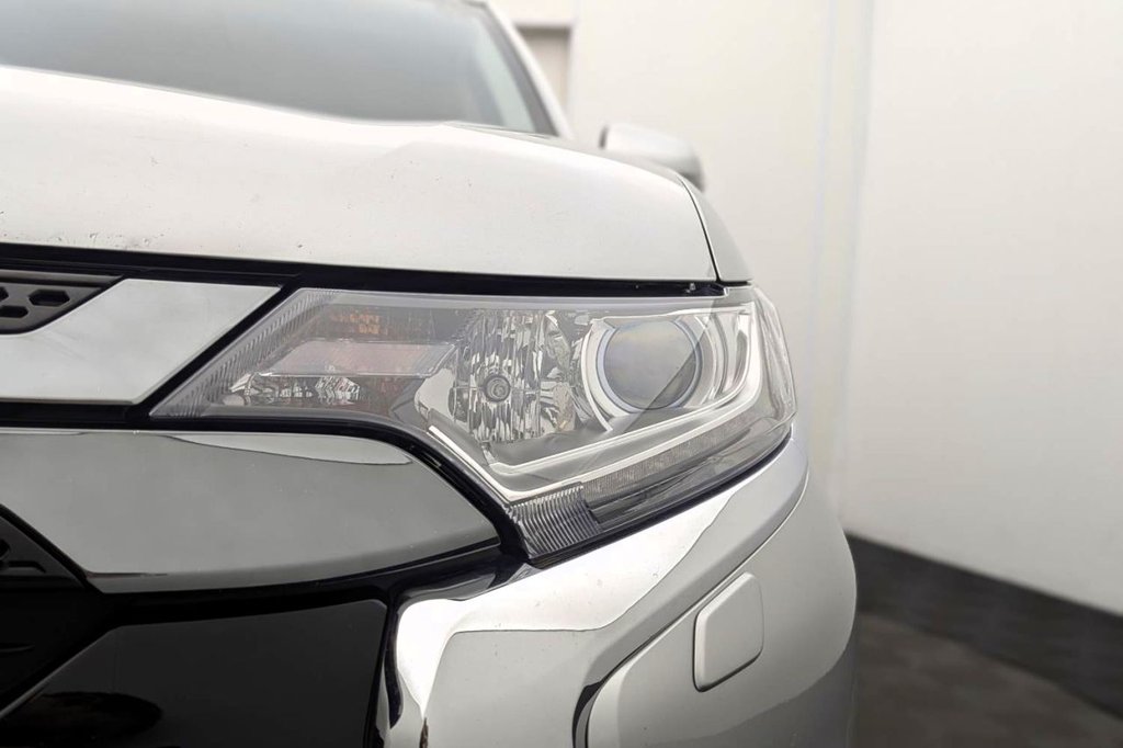 USED 2019 69 MITSUBISHI OUTLANDER 2.4h TwinMotor 13.8kWh Juro SUV 5dr Petrol Plug-in Hybrid CVT 4WD Euro 6 (s/s) (209 ps) 4WD, Heated Screen, Keyless