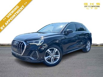 View our AUDI Q3