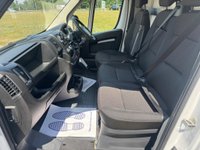 USED 2022 72 PEUGEOT BOXER 2.2 BlueHDi 335 Low Floor Luton LWB EU6 Air Conditioning - Barn Doors