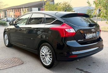 View our FORD FOCUS