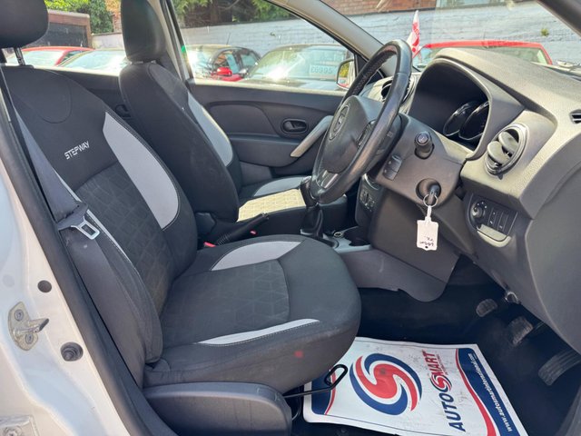 View our DACIA SANDERO STEPWAY