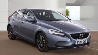 2017 VOLVO V40