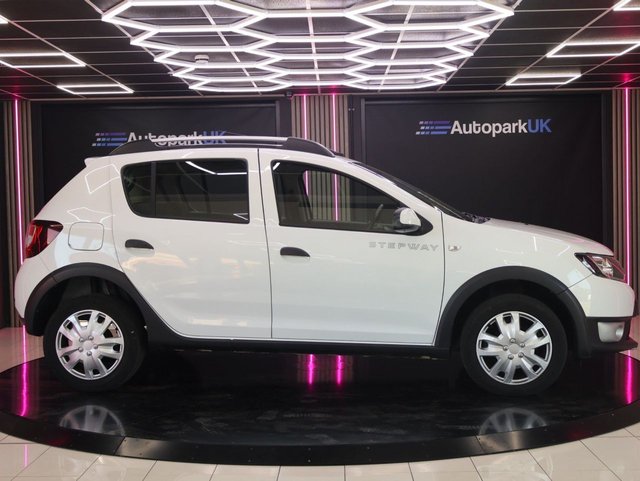 View our DACIA SANDERO STEPWAY