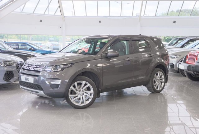 View our Land Rover Discovery Sport 2.0 TD4 HSE Luxury SUV 5dr Diesel Auto 4WD Euro 6 (s/s) (180 ps)