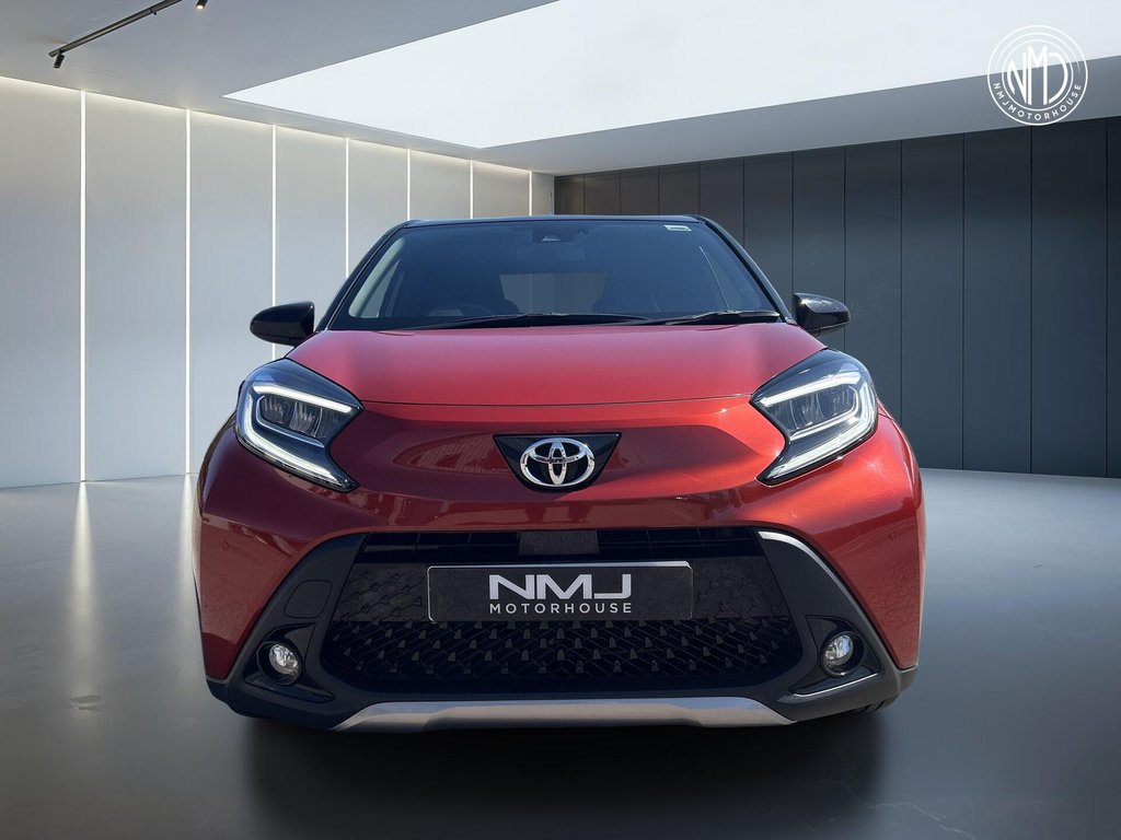 USED 2022 22 TOYOTA AYGO X 1.0 VVT-i Exclusive x-shift Euro 6 (s/s) 5dr 9.9%APR FMDSH LOW MILEAGE