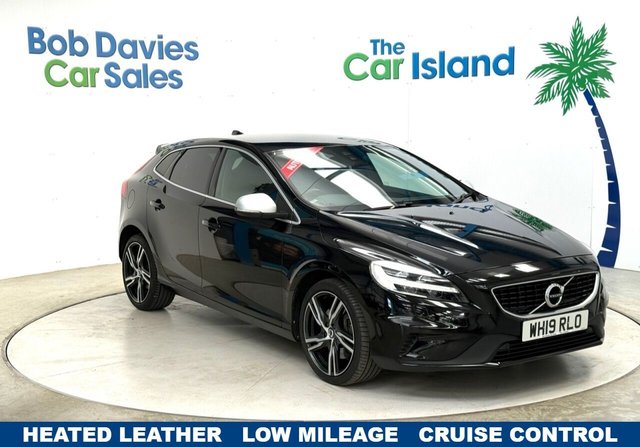 View our VOLVO V40