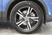USED 2020 20 VOLVO XC40 2.0 D4 R-Design Auto AWD Euro 6 (s/s) 5dr HUGE SPEC-LOUNGE//PAN ROOF/H-K