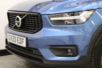 USED 2020 20 VOLVO XC40 2.0 D4 R-Design Auto AWD Euro 6 (s/s) 5dr HUGE SPEC-LOUNGE//PAN ROOF/H-K