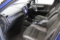 USED 2020 20 VOLVO XC40 2.0 D4 R-Design Auto AWD Euro 6 (s/s) 5dr HUGE SPEC-LOUNGE//PAN ROOF/H-K