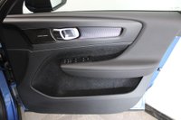 USED 2020 20 VOLVO XC40 2.0 D4 R-Design Auto AWD Euro 6 (s/s) 5dr HUGE SPEC-LOUNGE//PAN ROOF/H-K