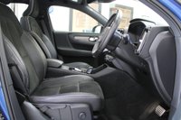 USED 2020 20 VOLVO XC40 2.0 D4 R-Design Auto AWD Euro 6 (s/s) 5dr HUGE SPEC-LOUNGE//PAN ROOF/H-K