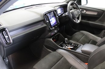 View our VOLVO XC40