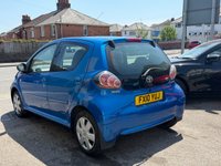 USED 2010 10 TOYOTA AYGO 1.0 VVT-i Blue Hatchback 5dr Petrol Manual Euro 4 (67 bhp) 