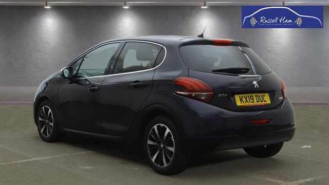 View our PEUGEOT 208