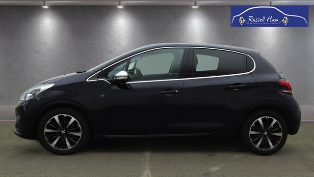 View our PEUGEOT 208