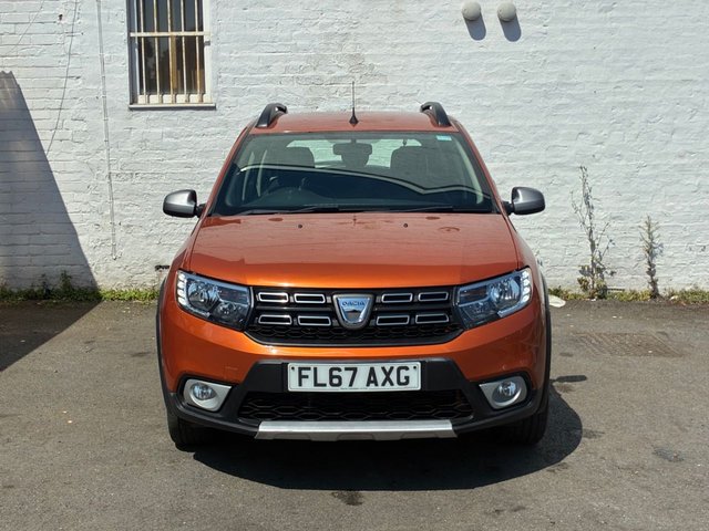 View our DACIA SANDERO STEPWAY