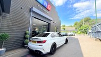 USED 2022 22 BMW 3 SERIES 2.0 318i M Sport Auto Euro 6 (s/s) 4dr PERFORMANCEKIT+QUADEXHAUST+20S