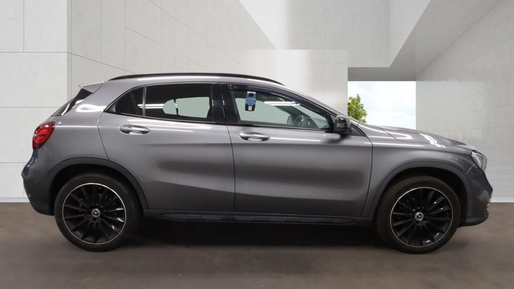 USED 2020 S MERCEDES-BENZ GLA 1.6 GLA200 AMG Line Edition (Plus) SUV 5dr Petrol 7G-DCT Euro 6 (s/s) (156 ps) FULL MERCEDES SERVICE HISTORY