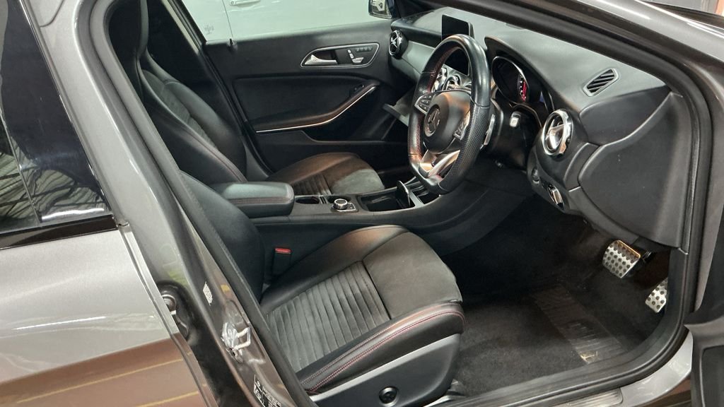 USED 2020 S MERCEDES-BENZ GLA 1.6 GLA200 AMG Line Edition (Plus) SUV 5dr Petrol 7G-DCT Euro 6 (s/s) (156 ps) FULL MERCEDES SERVICE HISTORY