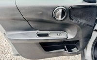 USED 2018 68 MINI COUNTRYMAN 2.0 Cooper D SUV 5dr Diesel Auto Euro 6 (s/s) (150 ps) MINI Countryman Cooper D comes with the peace of mind of an 18 month warranty and a full dealership service history, with its most recent service completed on 20 June 2026 at 140,200 miles. This vehicle is powered by a 2.0 litre diesel engine that meets Euro 6 emission standards. Inside, the cabin is equipped with manual air conditioning and a Visual Boost radio system that includes Bluetooth connectivity. Parking is made straightforward by the inclusion of rear parking distance control.