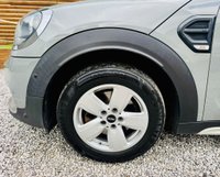 USED 2018 68 MINI COUNTRYMAN 2.0 Cooper D SUV 5dr Diesel Auto Euro 6 (s/s) (150 ps) MINI Countryman Cooper D comes with the peace of mind of an 18 month warranty and a full dealership service history, with its most recent service completed on 20 June 2026 at 140,200 miles. This vehicle is powered by a 2.0 litre diesel engine that meets Euro 6 emission standards. Inside, the cabin is equipped with manual air conditioning and a Visual Boost radio system that includes Bluetooth connectivity. Parking is made straightforward by the inclusion of rear parking distance control.