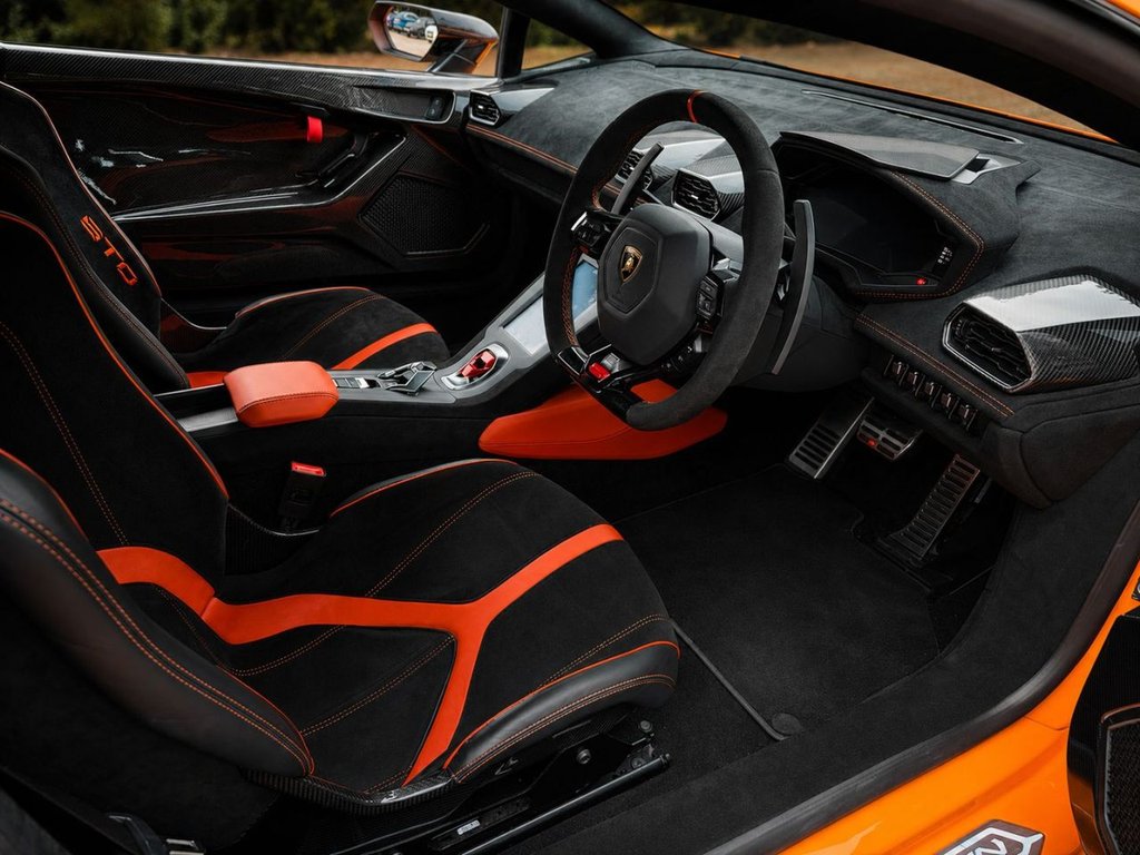 USED 2023 23 LAMBORGHINI HURACAN 5.2 V10 LP 640-2 STO Coupe 2dr Petrol LDF Euro 6 (s/s) (640 ps) 