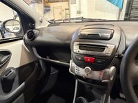 USED 2011 60 TOYOTA AYGO 1.0 VVT-i Go Hatchback 5dr Petrol Manual Euro 5 (67 ps) 