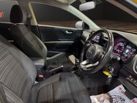 USED 2023 23 KIA STONIC 1.0 T-GDi 2 SUV 5dr Petrol DCT Euro 6 (s/s) (99 bhp) 