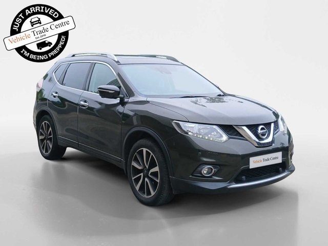 View our NISSAN X-TRAIL