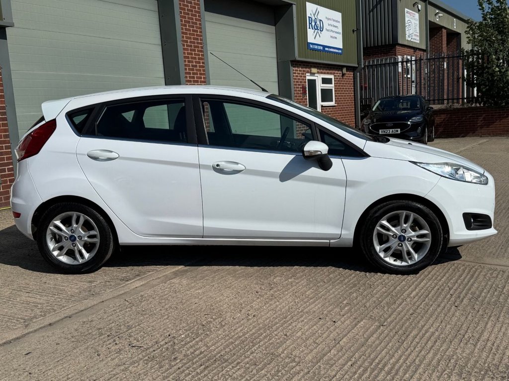 USED 2015 15 FORD FIESTA 1.5 TDCi Zetec Hatchback 5dr Diesel Manual Euro 5 (75 ps) 