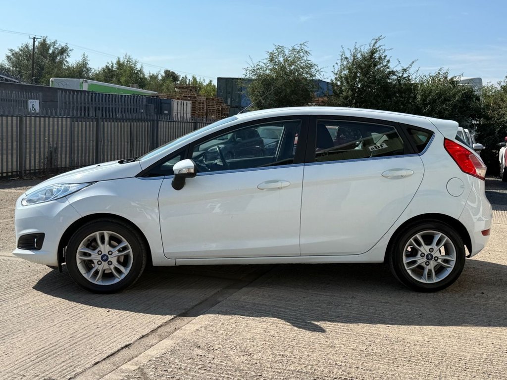 USED 2015 15 FORD FIESTA 1.5 TDCi Zetec Hatchback 5dr Diesel Manual Euro 5 (75 ps) 