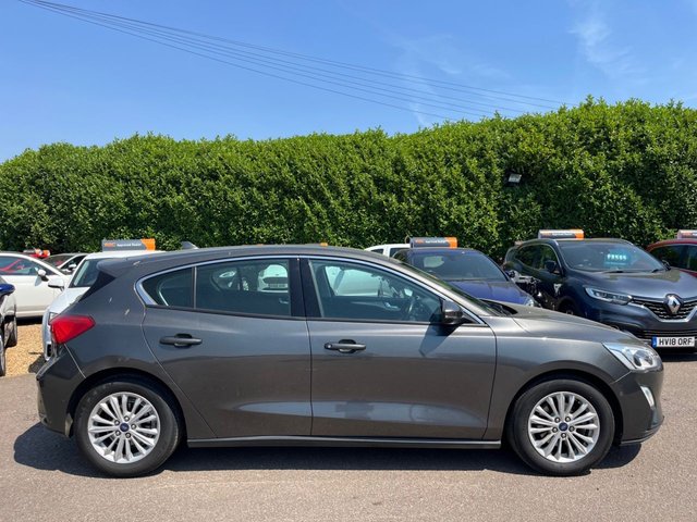 View our FORD FOCUS