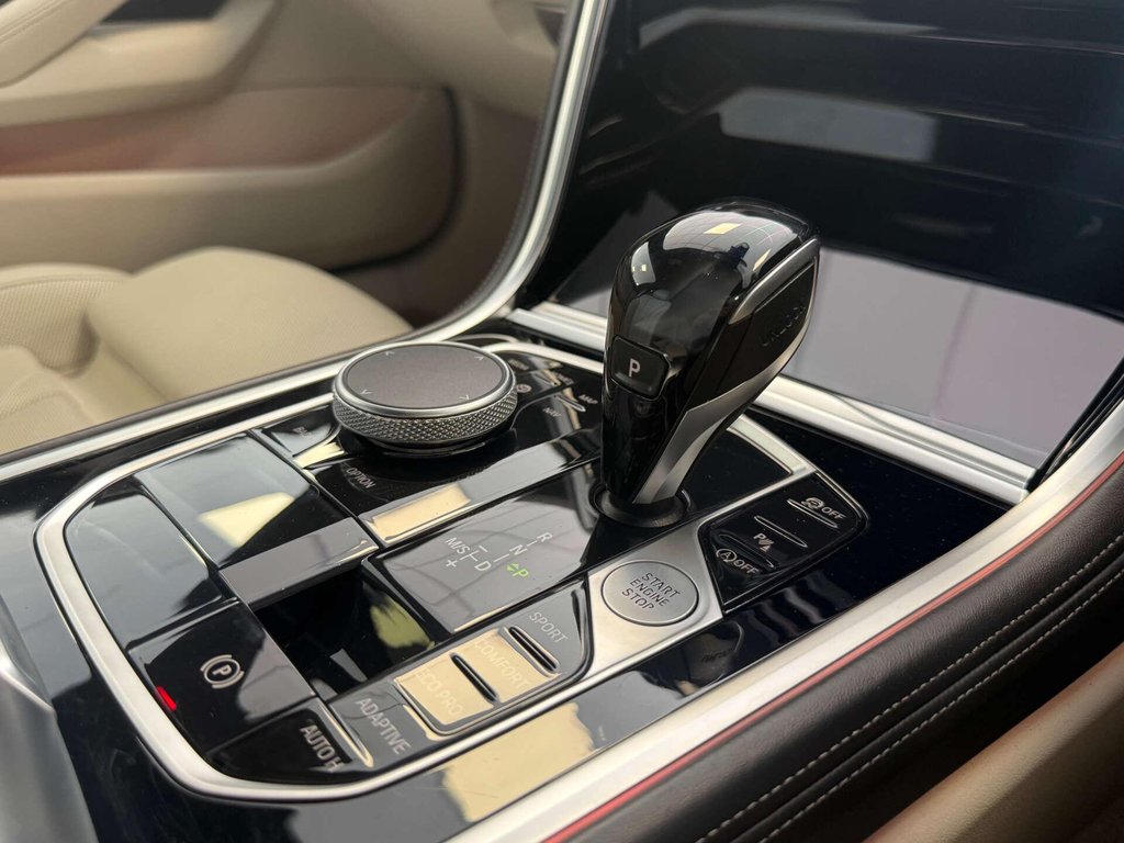 USED 2020 20 BMW 8 SERIES 3.0 840i Auto 4dr FSH + M PERF KIT + HUD + HK