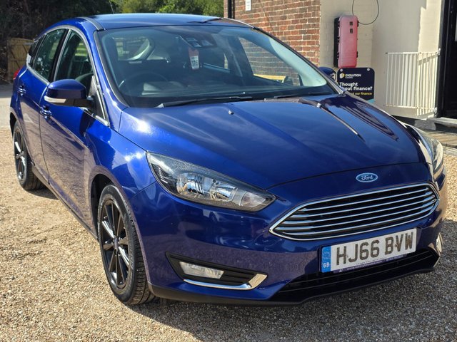 View our FORD FOCUS