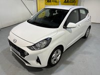 USED 2021 71 HYUNDAI I10 1.0 SE Connect Hatchback 5dr Petrol Manual Euro 6 (s/s) (67 ps) Hyundai Service History-2 Keys