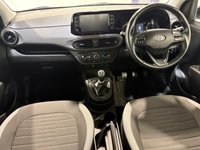 USED 2021 71 HYUNDAI I10 1.0 SE Connect Hatchback 5dr Petrol Manual Euro 6 (s/s) (67 ps) Hyundai Service History-2 Keys