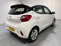 USED 2021 71 HYUNDAI I10 1.0 SE Connect Hatchback 5dr Petrol Manual Euro 6 (s/s) (67 ps) Hyundai Service History-2 Keys