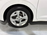 USED 2021 71 HYUNDAI I10 1.0 SE Connect Hatchback 5dr Petrol Manual Euro 6 (s/s) (67 ps) Hyundai Service History-2 Keys
