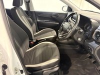 USED 2021 71 HYUNDAI I10 1.0 SE Connect Hatchback 5dr Petrol Manual Euro 6 (s/s) (67 ps) Hyundai Service History-2 Keys