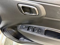 USED 2021 71 HYUNDAI I10 1.0 SE Connect Hatchback 5dr Petrol Manual Euro 6 (s/s) (67 ps) Hyundai Service History-2 Keys