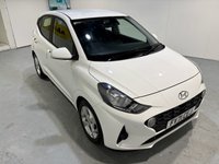 USED 2021 71 HYUNDAI I10 1.0 SE Connect Hatchback 5dr Petrol Manual Euro 6 (s/s) (67 ps) Hyundai Service History-2 Keys